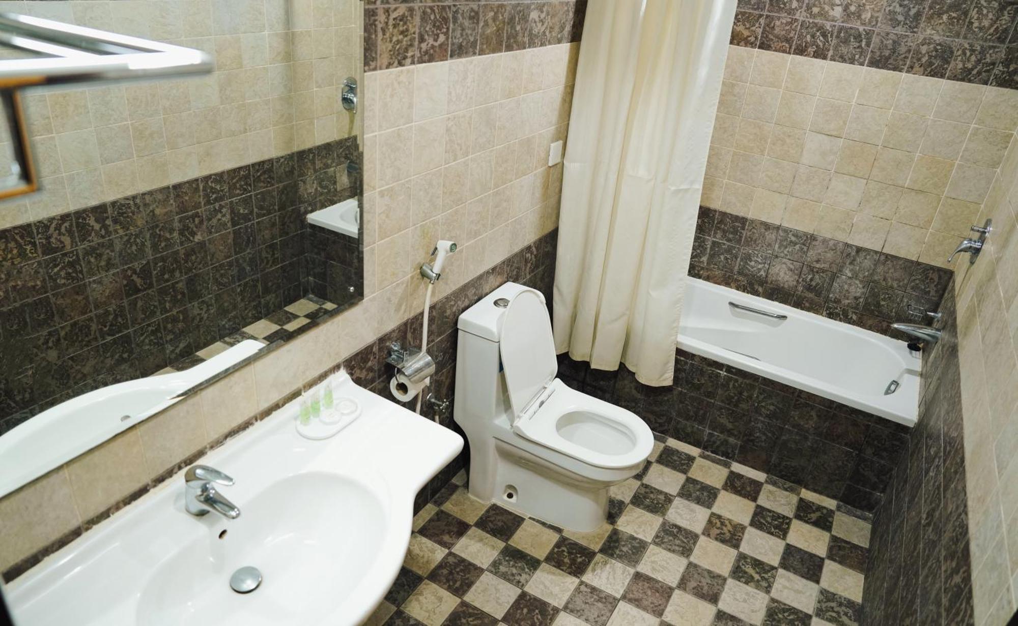 Safeer International Hotel By Brothers International Muscat Ngoại thất bức ảnh